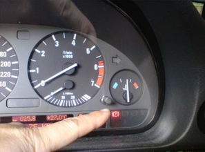 汽车水箱多少度能降温度(汽车水箱温度降低的奥秘，多少度能真正达到降温效果？