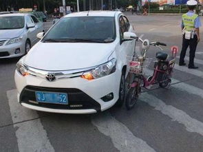 汽车刮蹭电动车理赔多少(汽车刮蹭电动车理赔多少，事故处理与赔偿解析)