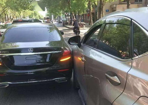 汽车刮蹭电动车理赔多少(汽车刮蹭电动车理赔多少，事故处理与赔偿解析)