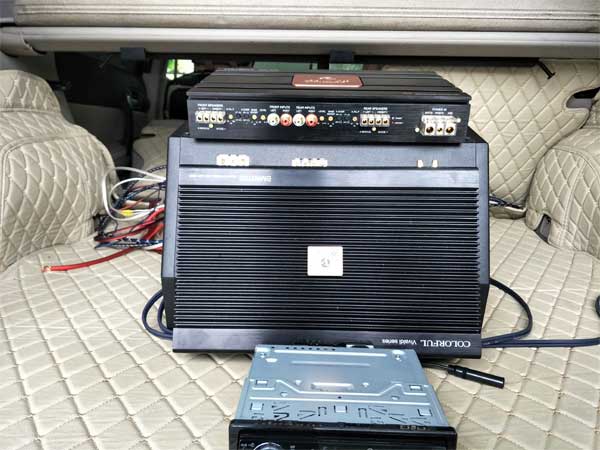 清洗汽车音响功放多少钱(清洗汽车音响功放费用详解) 清洗汽车音响功放多少钱(清洗汽车音响功放费用详解)