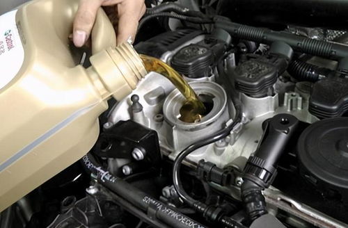 一般汽车机油是多少毫升(揭秘汽车机油，一般汽车机油容量究竟是多少毫升？