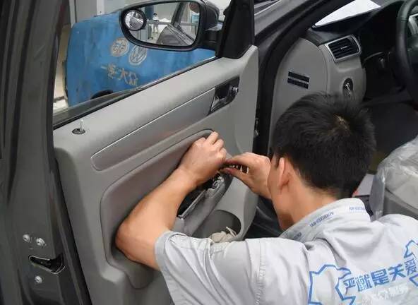 汽车共振有异响吗多少钱(汽车共振异响问题解析及维修费用探讨)