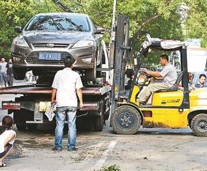 汽车被冰雹砸修车多少钱(汽车被冰雹砸修车需要多少钱？全面解析冰雹对汽车的损害与修复成本)