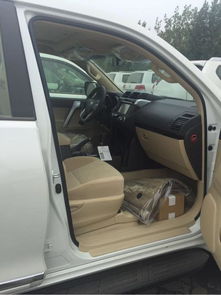 汽车后面有天窗吗多少钱(汽车后面带天窗的设计及其价格解析) 汽车后面有天窗吗多少钱(汽车后面带天窗的设计及其价格解析)