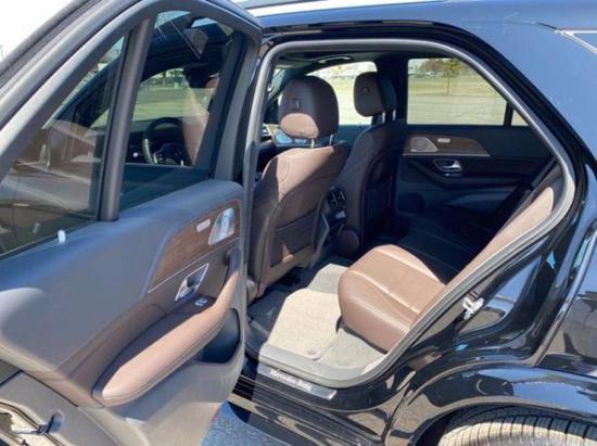 冬季汽车加厚抱枕多少钱(冬季汽车加厚抱枕价格解析) 冬季汽车加厚抱枕多少钱(冬季汽车加厚抱枕价格解析)