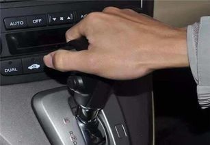 汽车自动挡胎压多少合适(汽车自动挡胎压多少合适—安全驾驶的重要前提)