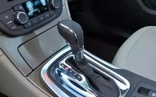 汽车档位一般开多少速度(汽车档位与行驶速度的关系解析)