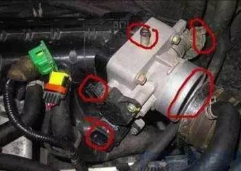 大马力汽车怠速多少正常(大马力汽车怠速正常数值解析) 大马力汽车怠速多少正常(大马力汽车怠速正常数值解析)