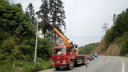 汽车吊能钓多少跟钢管(汽车吊的承载力与钢管吊装数量探究)