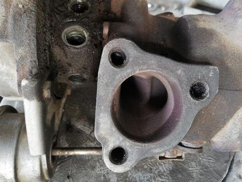 汽车涡轮增压加多少油好(汽车涡轮增压器与加油量的关系探讨,如何合理加油? 汽车涡轮增压加多少油好(汽车涡轮增压器与加油量的关系探讨,如何合理加油?