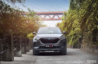 汽车自定义改色多少钱(汽车自定义改色费用详解，多少钱才能实现你的个性化梦想？