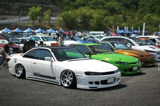 自己改汽车前杠多少钱(自己改汽车前杠需要多少钱？全面解析费用构成与影响因素)