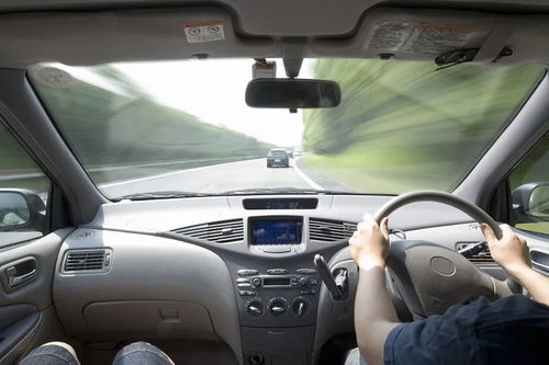 汽车驾驶室有多少踏板(汽车驾驶室踏板数量及其功能解析)