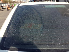 汽车后窗挡风玻璃多少钱(汽车后窗挡风玻璃价格解析，成本、因素与购买建议)