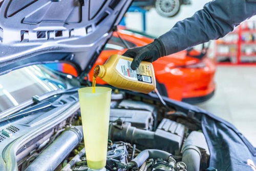 汽车磨合期烧多少机油(汽车磨合期机油消耗解析，烧多少机油才正常？