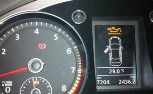 汽车磨合期烧多少机油(汽车磨合期机油消耗解析，烧多少机油才正常？