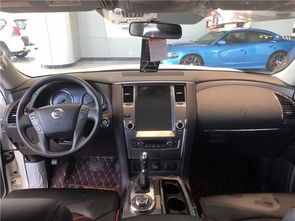 超大汽车显示器多少钱(超大汽车显示器价格解析)