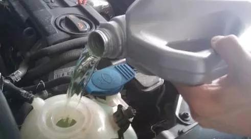 汽车换冷却壶要多少钱(汽车换冷却壶要多少钱,深入了解汽车冷却系统维修成本) 汽车换冷却壶要多少钱(汽车换冷却壶要多少钱,深入了解汽车冷却系统维修成本)