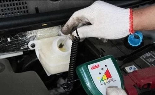 汽车制动液多少升合适用(汽车制动液多少升合适用，深入了解制动液的用量与选择)