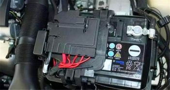 汽车电池电源板多少钱(汽车电池电源板的价格解析)