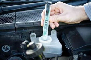 汽车液压油多少度正常(汽车液压油正常温度范围解析)