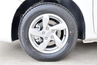 汽车后轮挡泥板多少钱(汽车后轮挡泥板价格解析) 汽车后轮挡泥板多少钱(汽车后轮挡泥板价格解析)