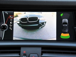 汽车倒车影像分辨率多少(汽车倒车影像分辨率多少，影响驾驶安全的重要因素)