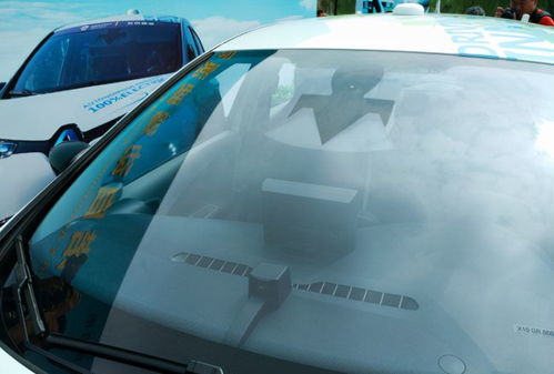 汽车玻璃打石子多少钱(汽车玻璃打石子修复费用解析)