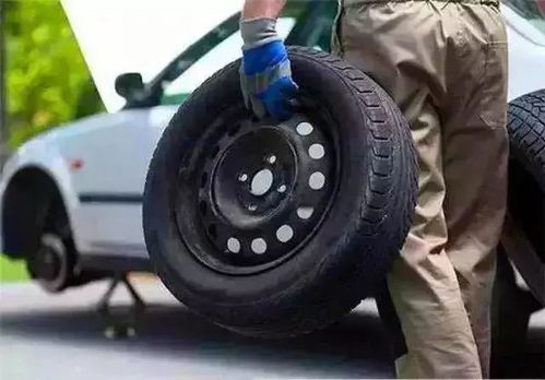 汽车后备胎能放多少个(汽车后备胎数量承载能力与车辆设计考量)