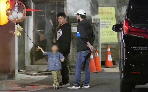 吴奇隆刘诗诗合体带娃 力破婚变传闻(吴奇隆刘诗诗合体带娃，力破婚变传闻)