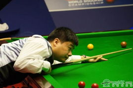 丁俊晖因称“球桌像屎一样”遭罚款(丁俊晖因称球桌像屎一样遭罚款，言论不当的代价与反思)