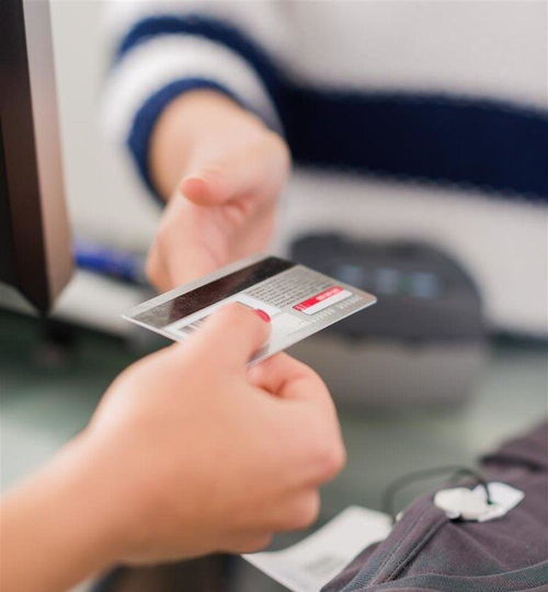 颖儿分享割胆手术经历 医生提醒(颖儿割胆手术经历分享，医生的专业提醒与感悟)