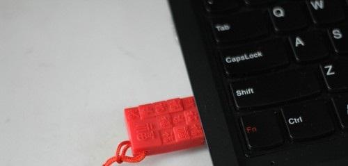 华为电脑怎么插键盘孔(华为电脑键盘插孔使用指南，如何正确插入键盘)