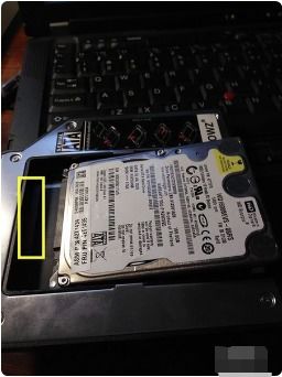 华为电脑插硬盘怎么插(华为电脑插硬盘的详细步骤指南)