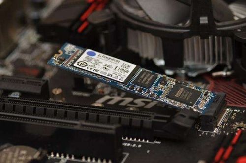 华为电脑硬盘插槽怎么用(华为电脑硬盘插槽使用指南)