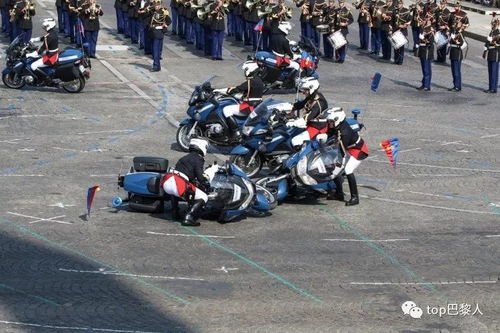 21岁机车少年因意外车祸离世(青春年华遭遇不幸,机车少年的离世令人痛心) 21岁机车少年因意外车祸离世(青春年华遭遇不幸,机车少年的离世令人痛心)