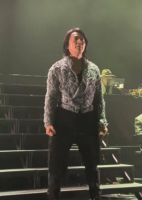 58岁郑伊健被指体型发胖舞蹈无力(郑伊健58岁体型发胖舞蹈无力,引发关注热议) 58岁郑伊健被指体型发胖舞蹈无力(郑伊健58岁体型发胖舞蹈无力,引发关注热议)