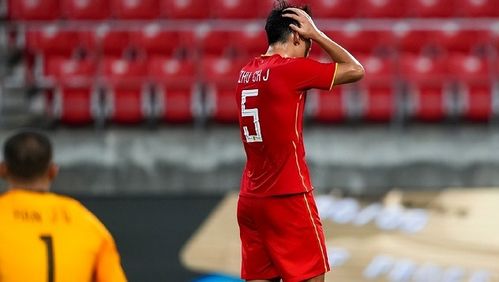 东亚杯国足0-3不敌韩国(东亚杯国足遭遇重创,0-3不敌韩国—反思与前瞻) 东亚杯国足0-3不敌韩国(东亚杯国足遭遇重创,0-3不敌韩国—反思与前瞻)