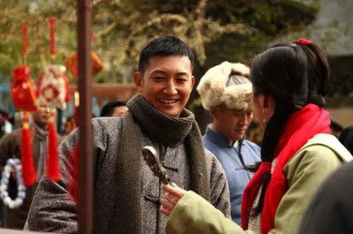 孙菲菲称当年澄清是应王阳要求写的(孙菲菲澄清事件背后的真相，应王阳要求所写)