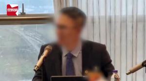 “出轨他人妻子还打人”干部被停职(关于出轨他人妻子并打人干部被停职的探讨)