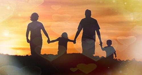 父亲欠下百万 希望女儿帮忙还债(希望之光，父女共渡难关的百万债务之旅)