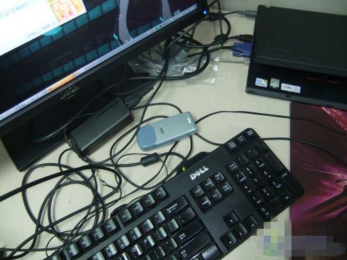 华为帝瓦雷怎么和电脑连(华为帝瓦雷与电脑的连接指南)