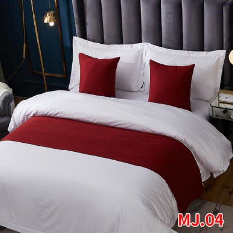 酒店回应客房浴巾有拆封的情趣用品(酒店客房浴巾出现拆封的情趣用品，酒店回应公众关切)