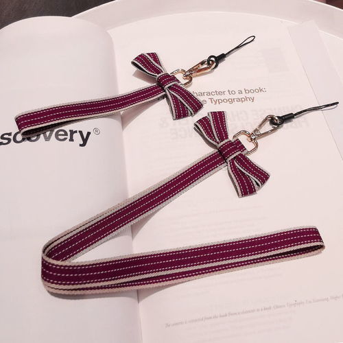 华为手机挂绳怎么栓