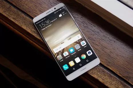 华为花粉手机怎么插卡 华为花粉手机怎么插卡