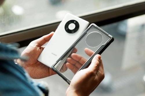 华为怎么开手机壳 华为怎么开手机壳