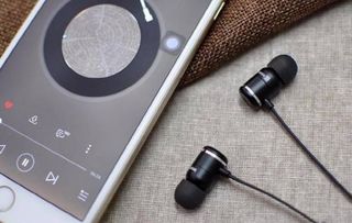 怎么配耳机华为手机