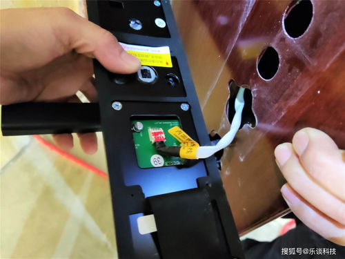 华为手机怎么插话卡 华为手机怎么插话卡