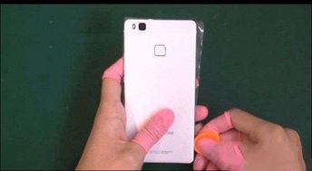 手机华为怎么打开后盖