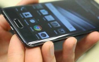 华为保时捷手机怎么分辨